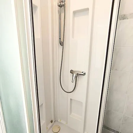 - Vauban - Proche Metro - Universite Lägenhet *